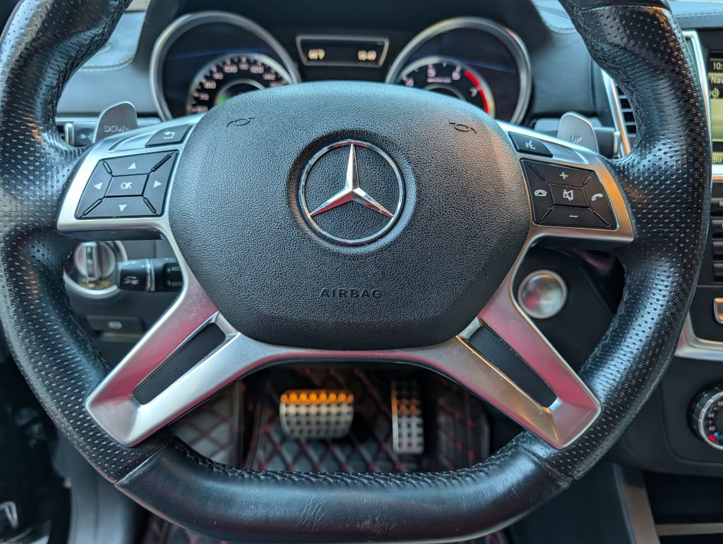 Used 2015 Mercedes-Benz GL 63 AMG 4MATIC image 19
