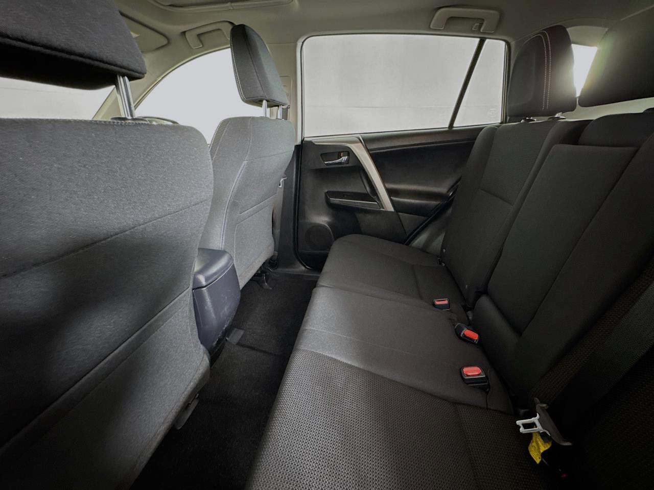 Used 2017 Toyota RAV4 XLE image 23