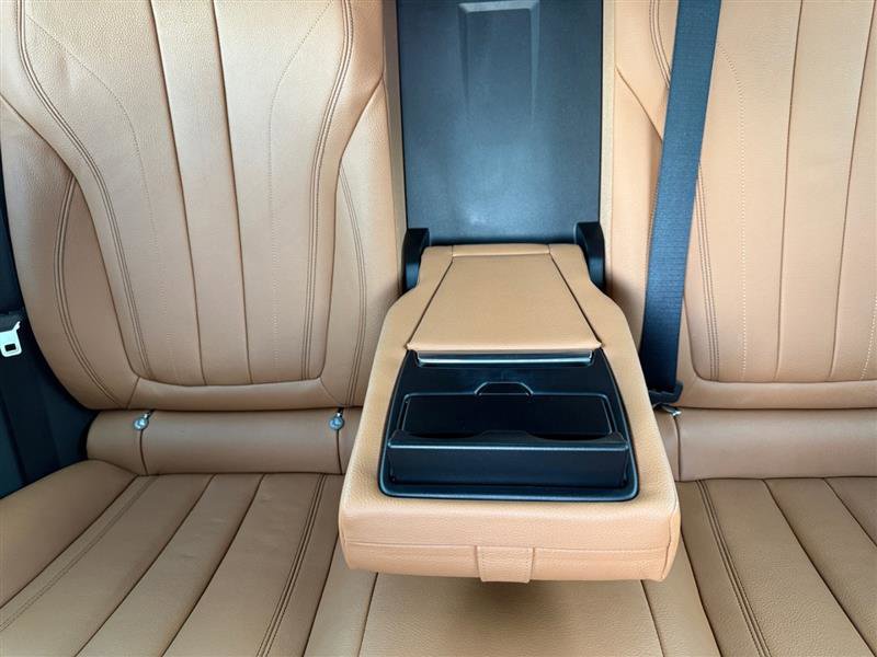 Used 2019 BMW X6 xDrive35i w/ M Sport Package image 16