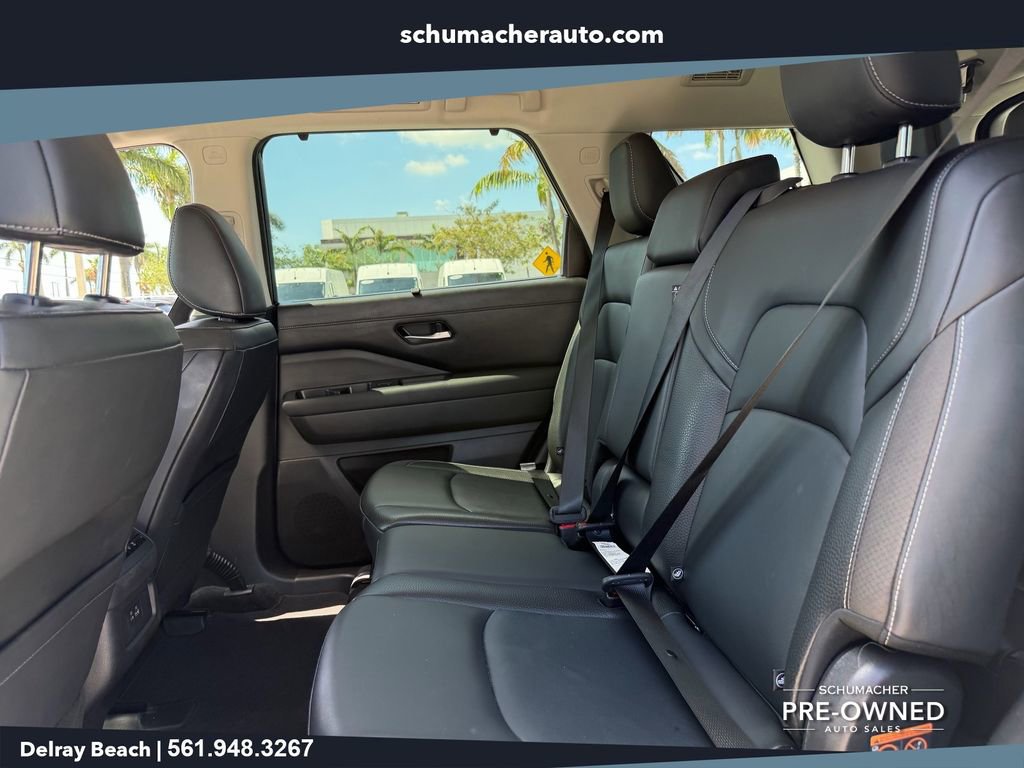 Used 2022 Nissan Pathfinder SL FWD image 11