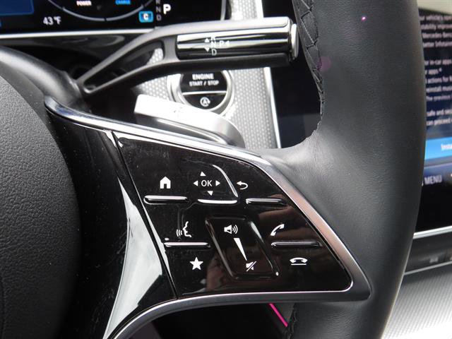 Used 2025 Mercedes-Benz E 350 4MATIC Sedan image 12