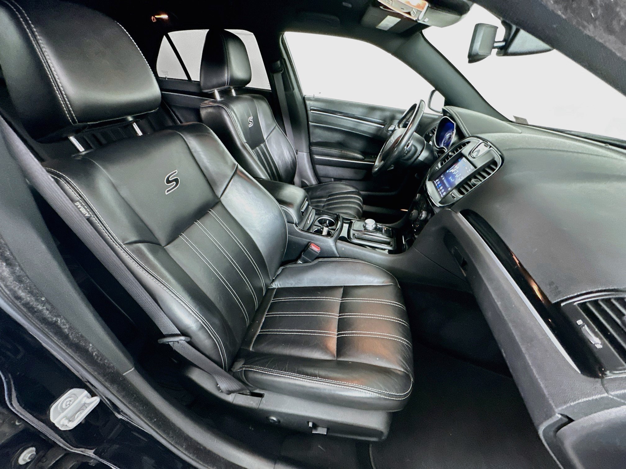 Used 2021 Chrysler 300 S RWD image 29