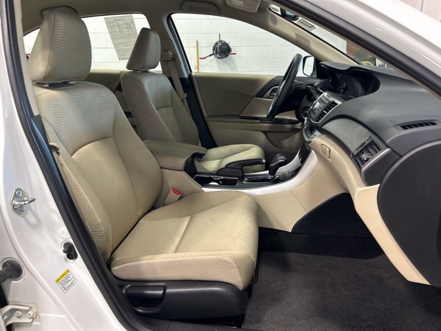 Used 2015 Honda Accord LX image 12