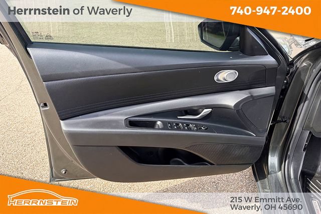 Used 2024 Hyundai Elantra SEL FWD image 11