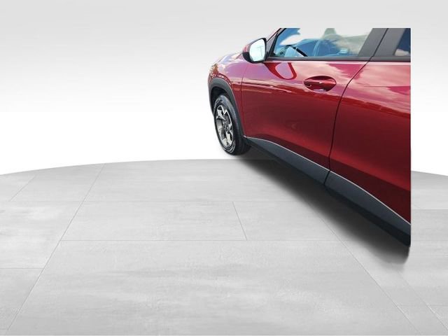 Used 2024 Chevrolet Trax LT w/ LT Convenience Package image 14