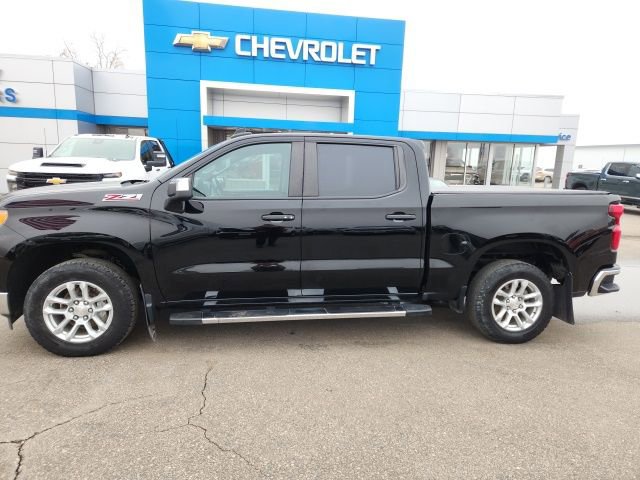 Used 2022 Chevrolet Silverado 1500 LT w/ Z71 Off-Road Package AWD/4WD video 1