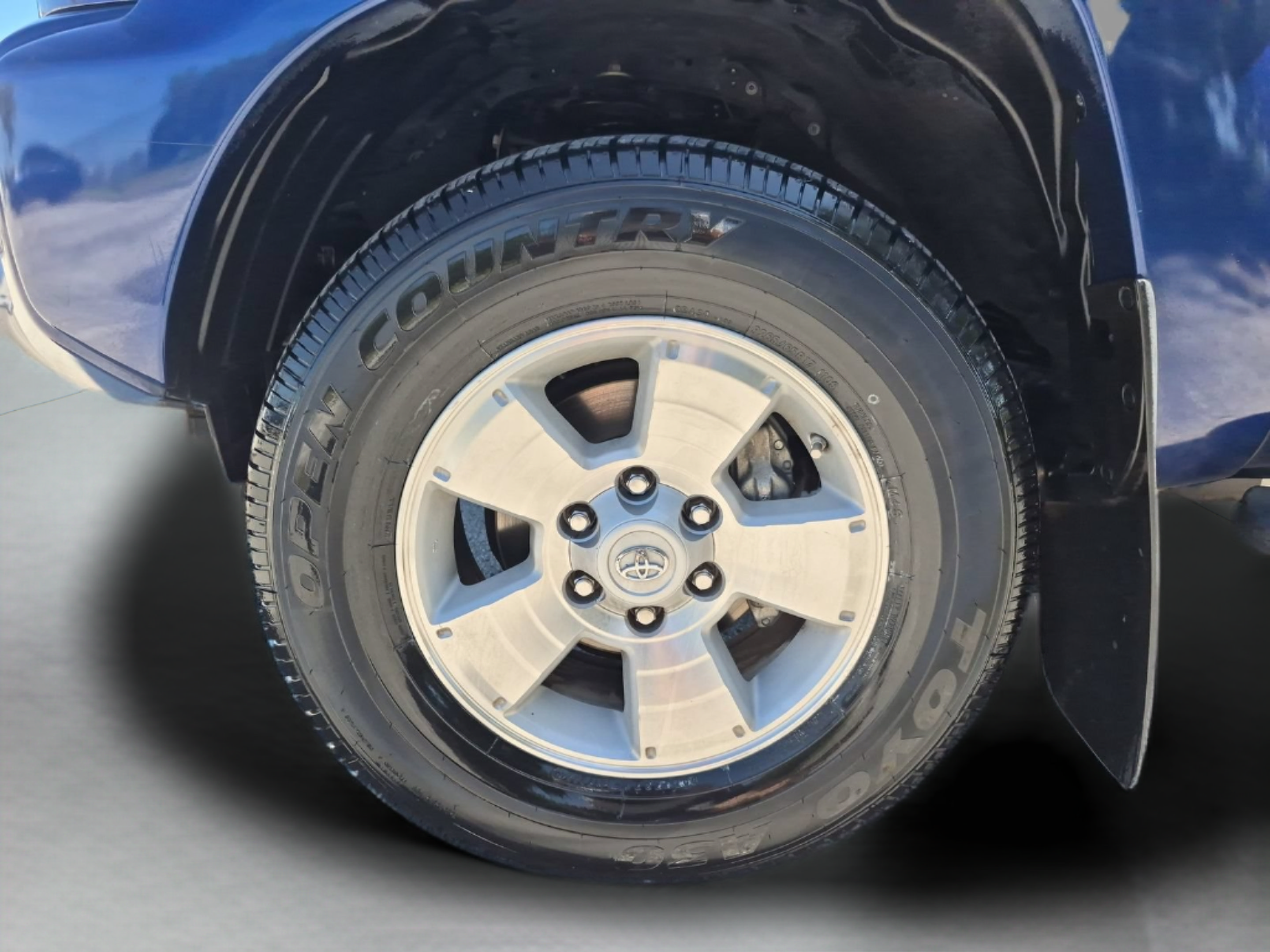 Used 2015 Toyota Tacoma PreRunner RWD image 31