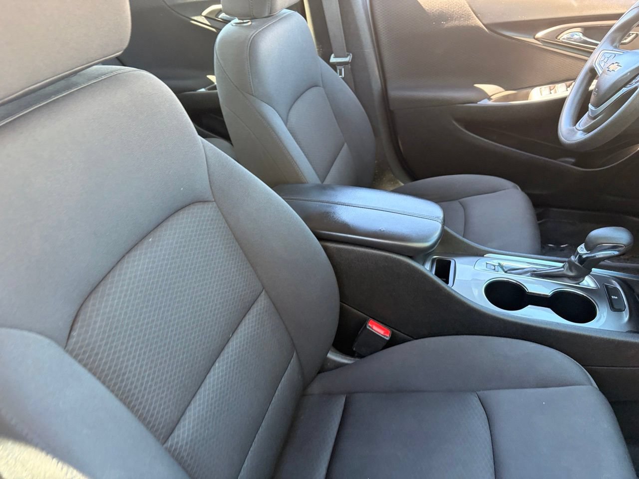 Used 2023 Chevrolet Malibu LT FWD image 11