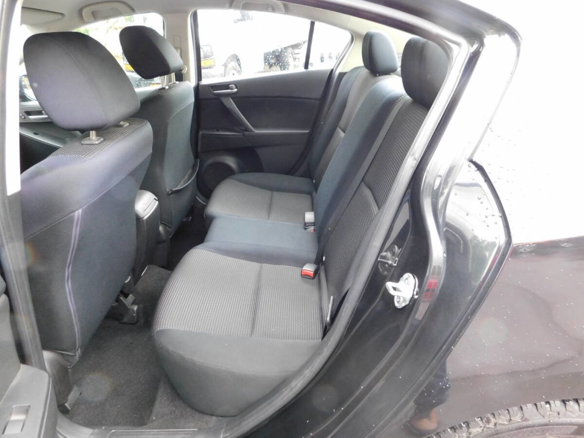 Used 2012 MAZDA MAZDA3 i Sport FWD image 5