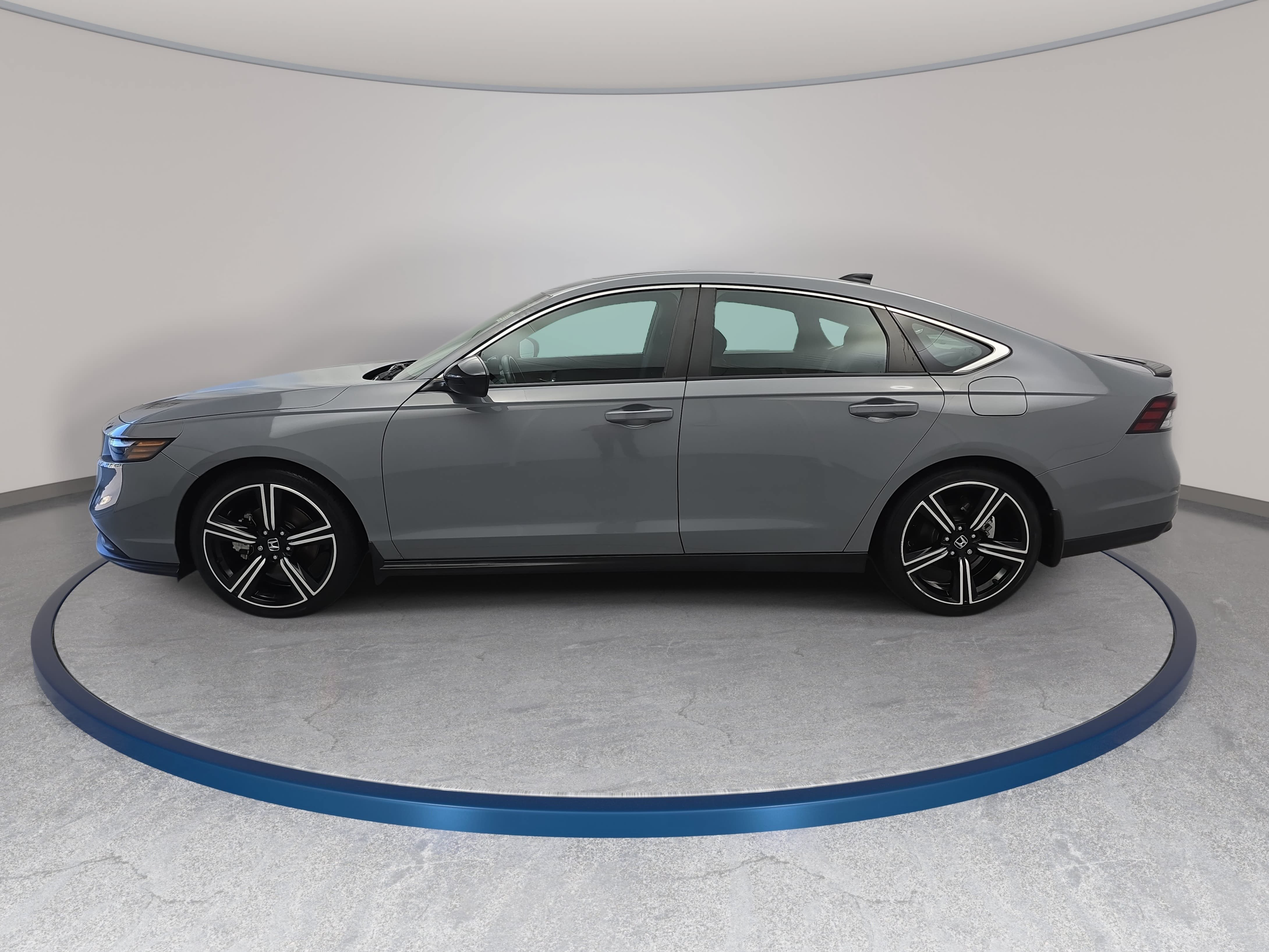 Used 2023 Honda Accord Sport image 8