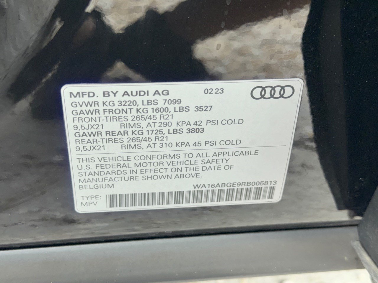 Used 2024 Audi Q8 e-tron Premium Plus w/ Prestige Package AWD/4WD image 31