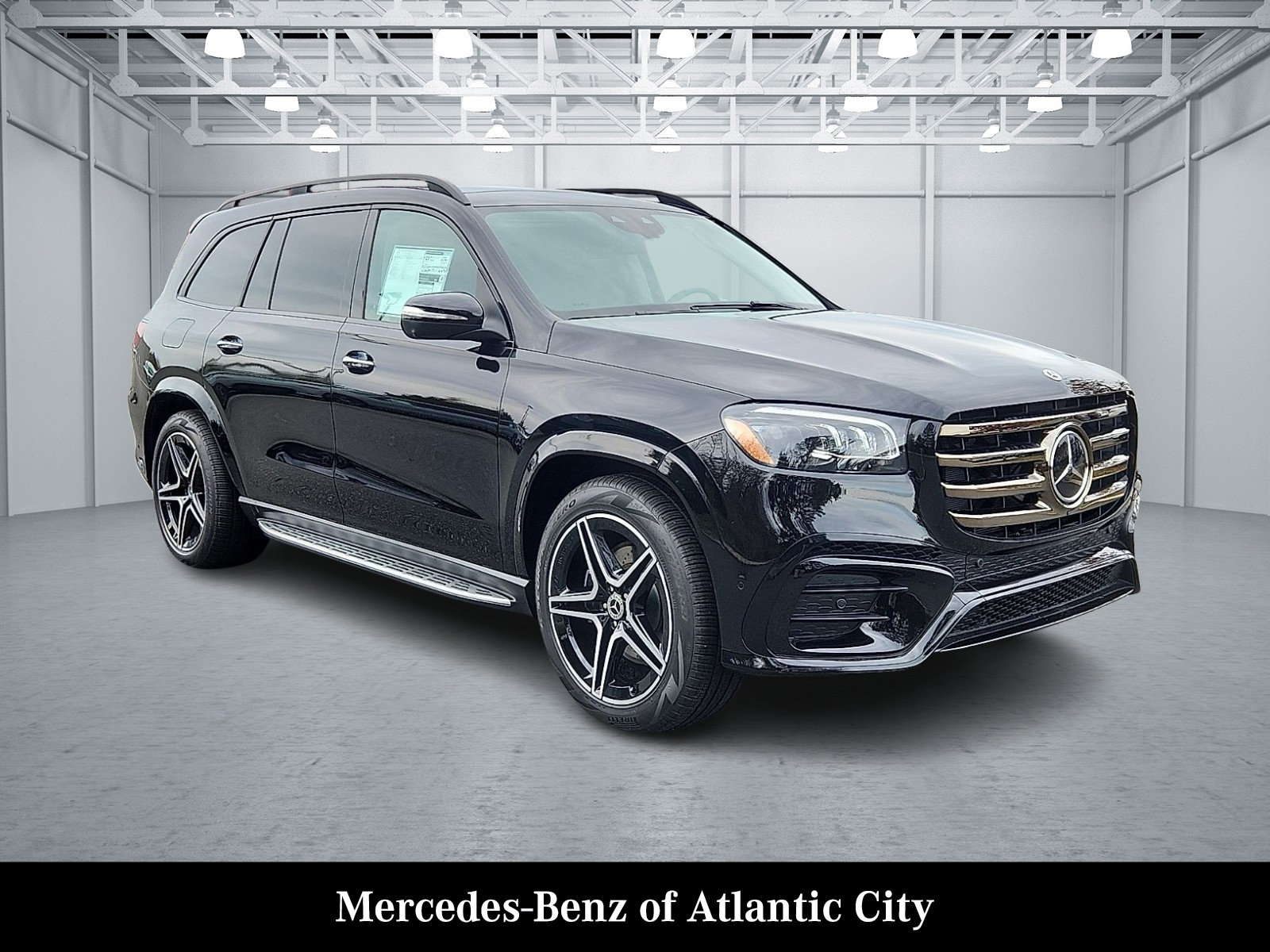 Used 2026 Mercedes-Benz GLS 450 4MATIC image 1