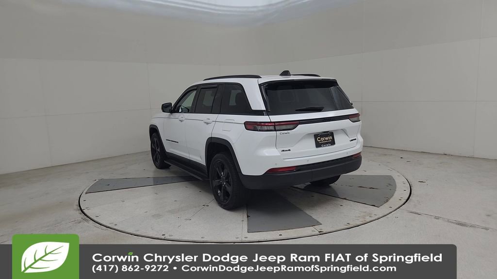 Certified 2025 Jeep Grand Cherokee Limited w/ Black Appearance Package AWD/4WD image 10