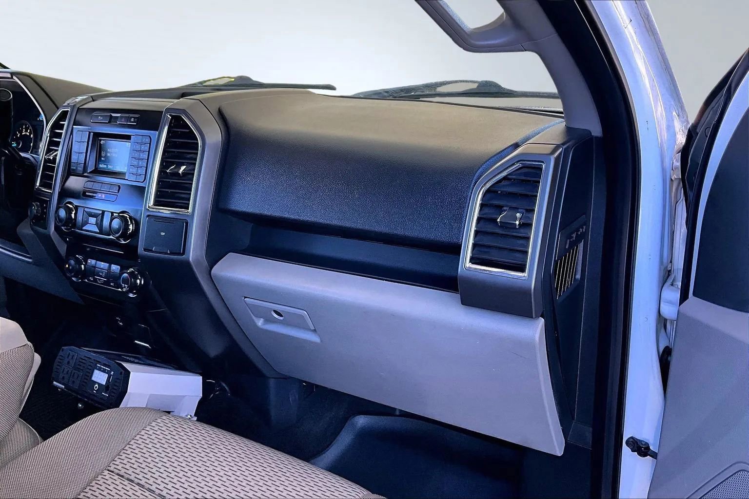 Used 2016 Ford F150 XLT w/ Equipment Group 301A Mid AWD/4WD image 24