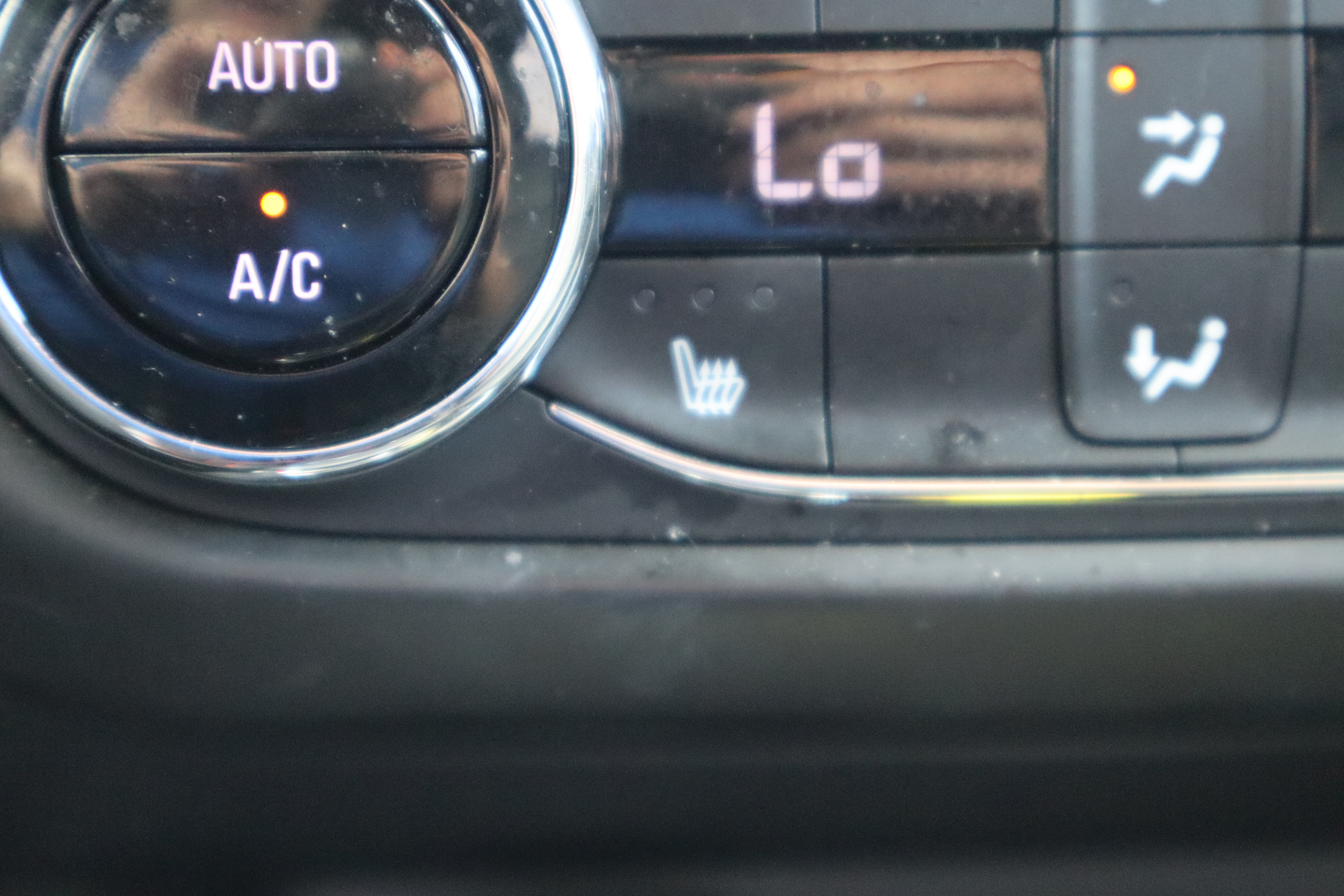 Used 2023 Chevrolet TrailBlazer ACTIV w/ Convenience Package FWD image 22