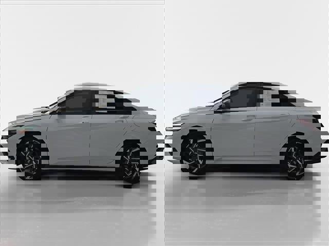 Certified 2025 Hyundai Elantra Sport image 6