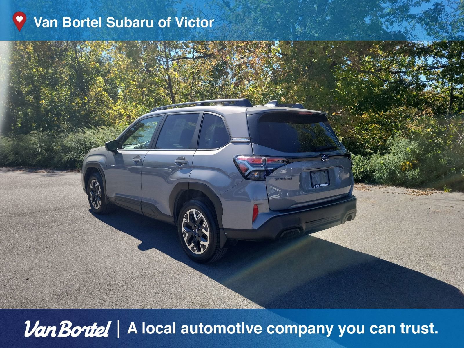 Used 2025 Subaru Forester Premium image 3