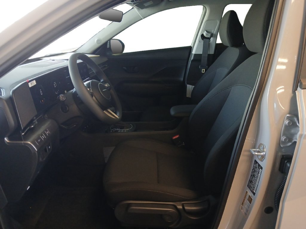 New 2027 Hyundai Kona SE FWD image 9