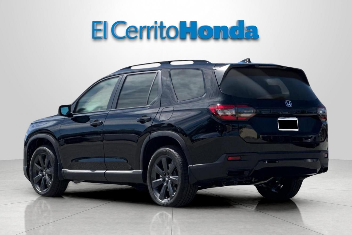 New 2026 Honda Pilot Sport image 5