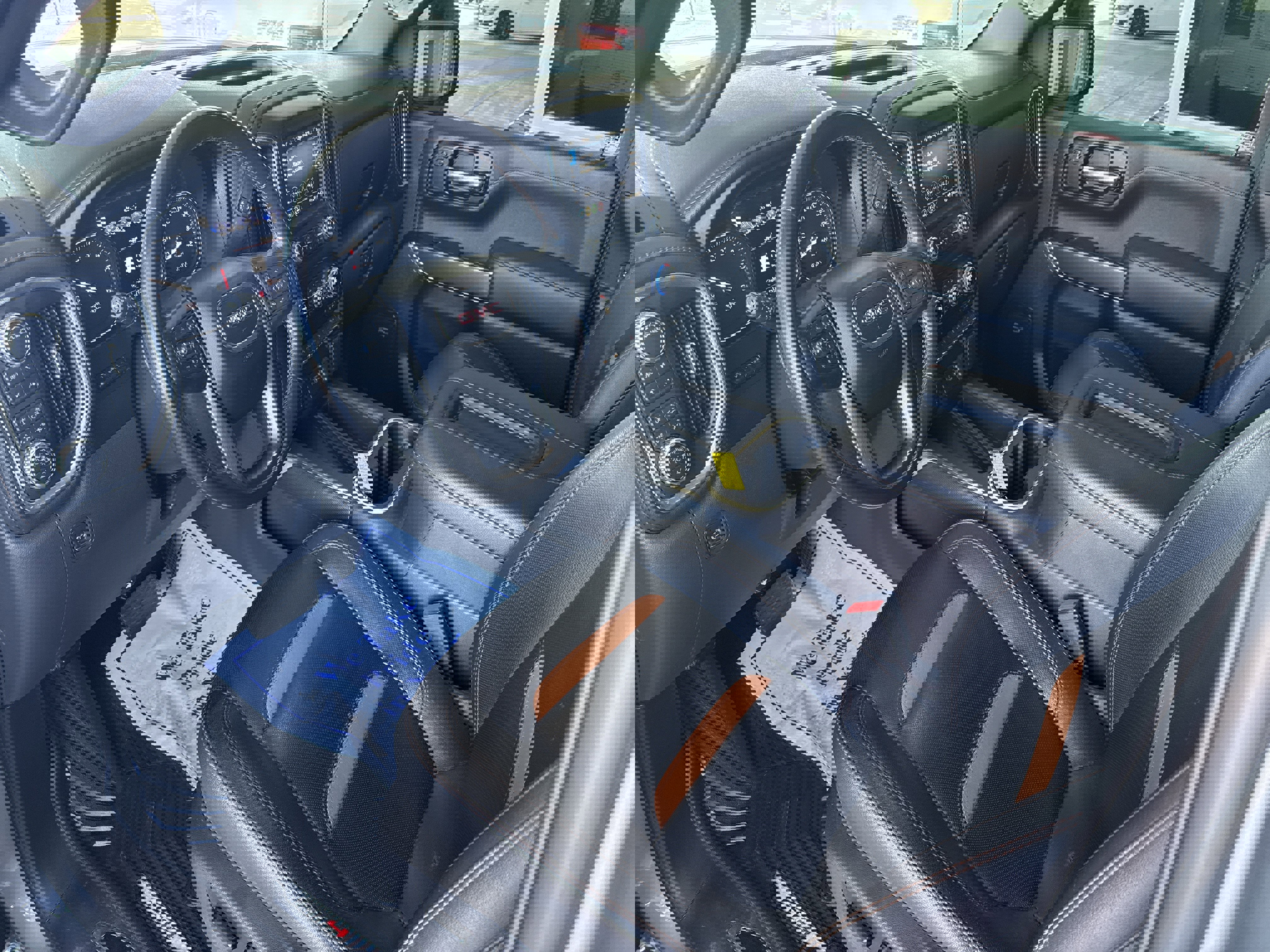 Used 2020 GMC Sierra 1500 AT4 w/ AT4 Premium Package image 15