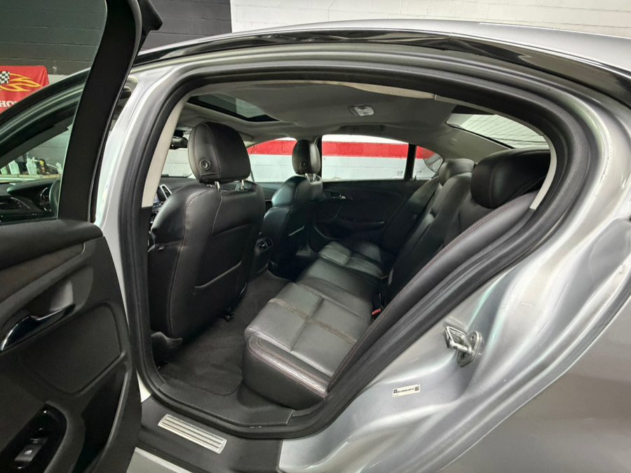 Used 2014 Chevrolet SS image 8