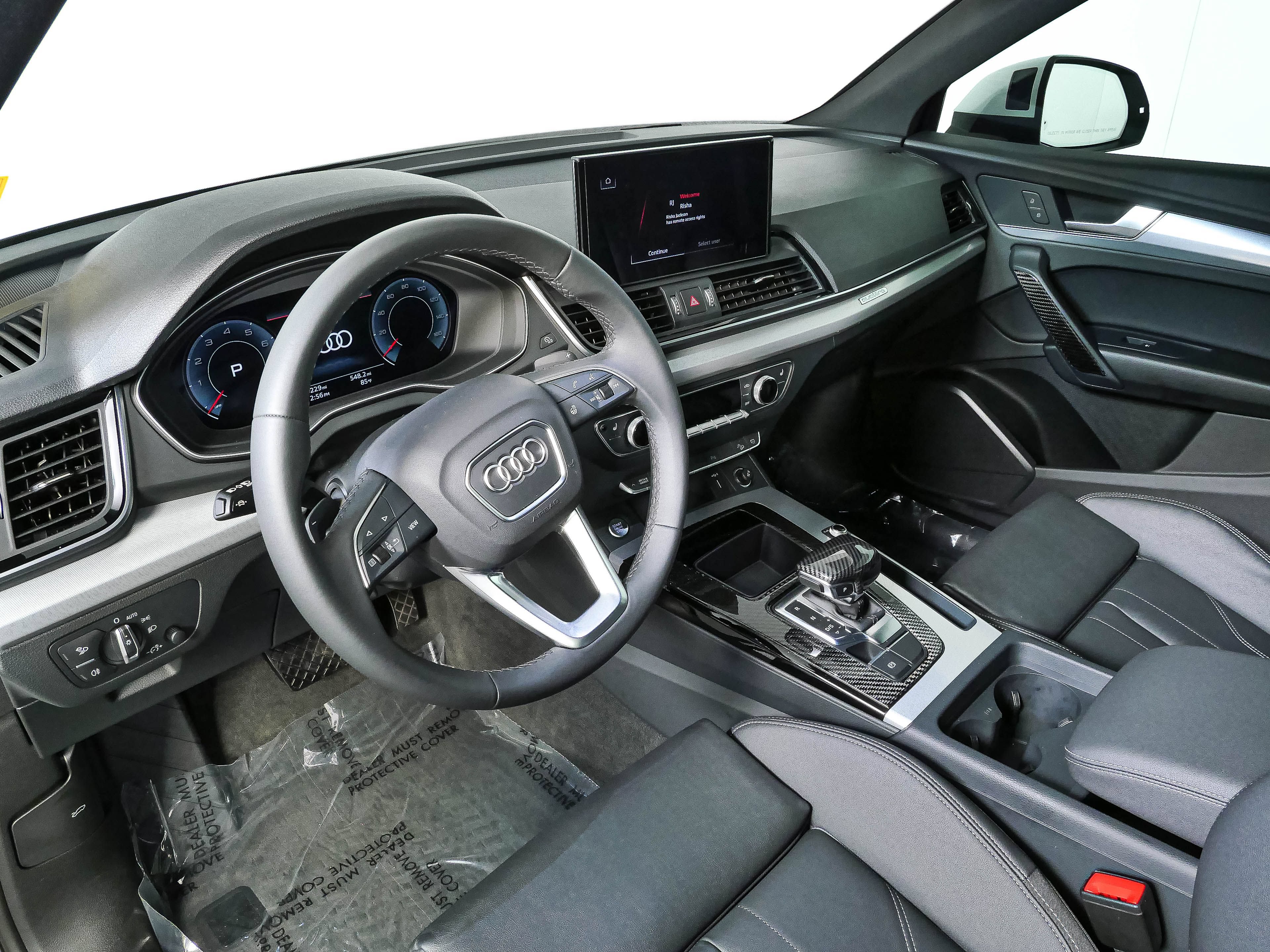Used 2024 Audi Q5 2.0T Premium w/ Summer of Audi Package AWD/4WD image 4