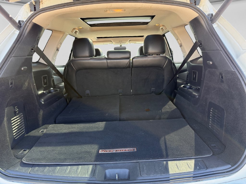 Used 2019 Nissan Pathfinder SL AWD/4WD image 45