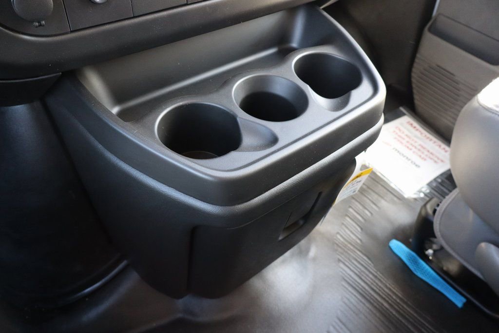 New 2025 Chevrolet Express 2500 w/ Driver Convenience Package image 21