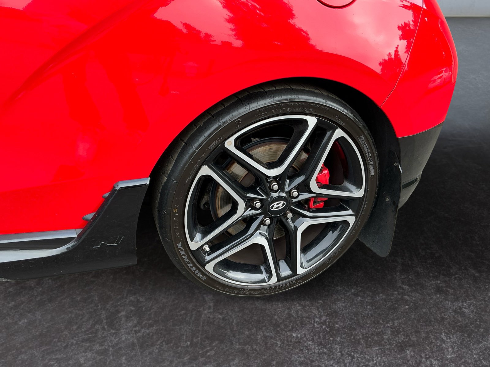 Used 2021 Hyundai Veloster N image 9