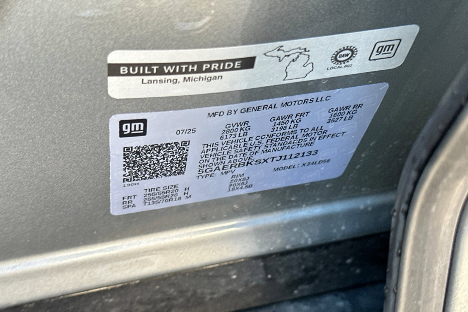 Certified 2026 Buick Enclave Sport Touring FWD image 30