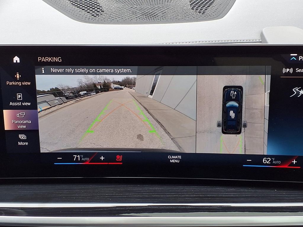 Used 2023 BMW X7 xDrive40i w/ M Sport Package image 18