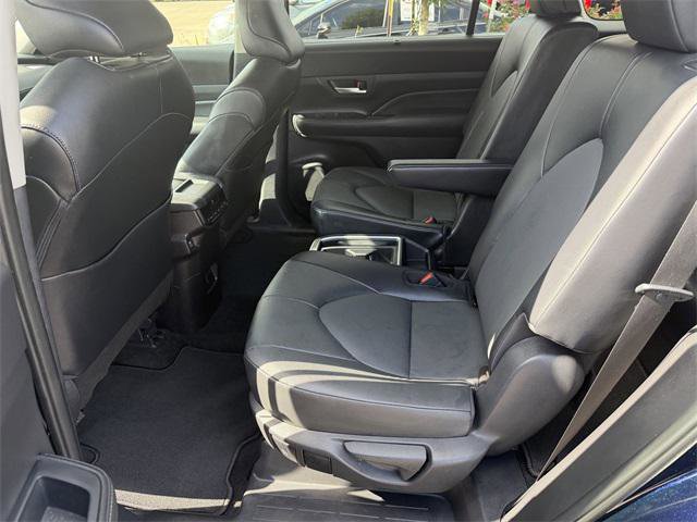 Certified 2025 Toyota Grand Highlander FWD image 24