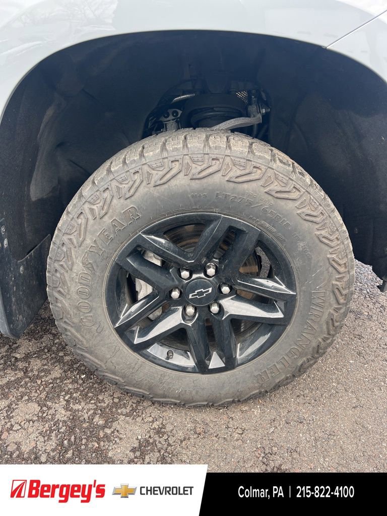 Used 2024 Chevrolet Silverado 1500 LT Trail Boss AWD/4WD image 11