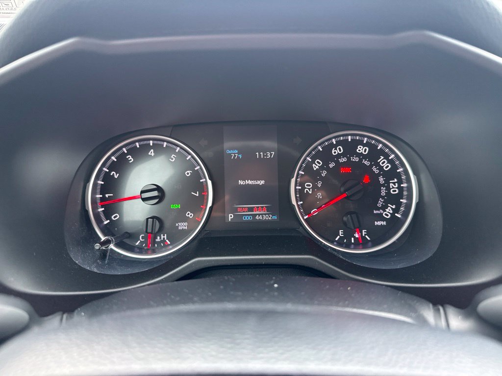 Used 2019 Toyota RAV4 LE w/ All Weather Liner Package AWD/4WD image 21