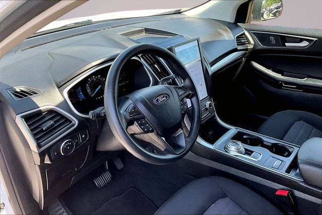 Used 2021 Ford Edge SE FWD image 16