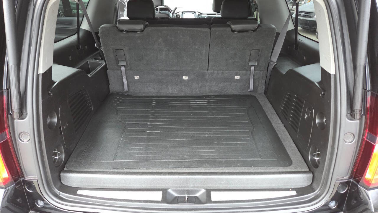 Used 2019 Chevrolet Suburban LT AWD/4WD image 37