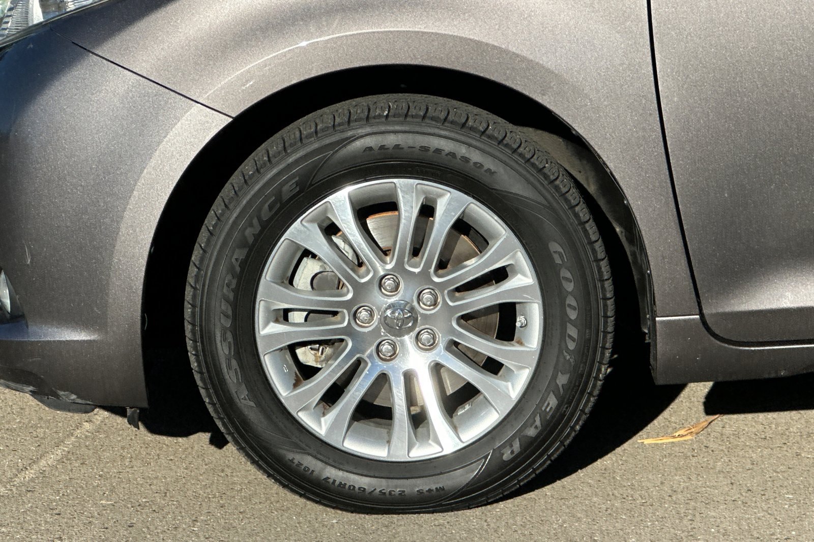 Used 2013 Toyota Sienna XLE w/ Premium Pkg FWD image 47