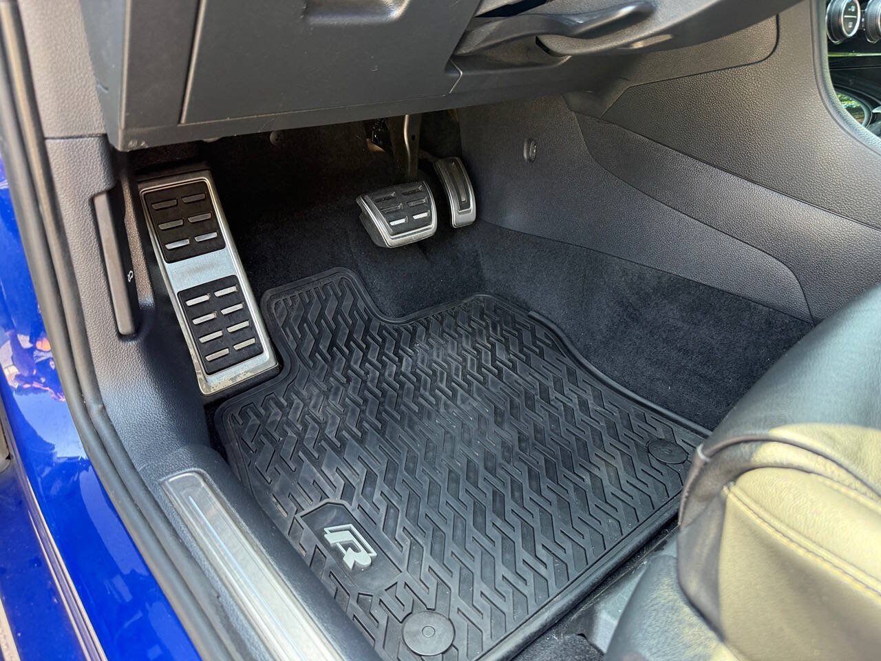Used 2019 Volkswagen Golf R 4-Door AWD/4WD image 49