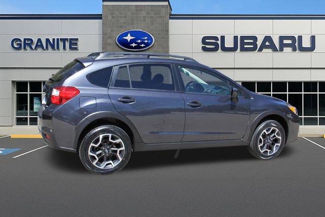 Used 2017 Subaru Crosstrek 2.0i Premium AWD/4WD image 11