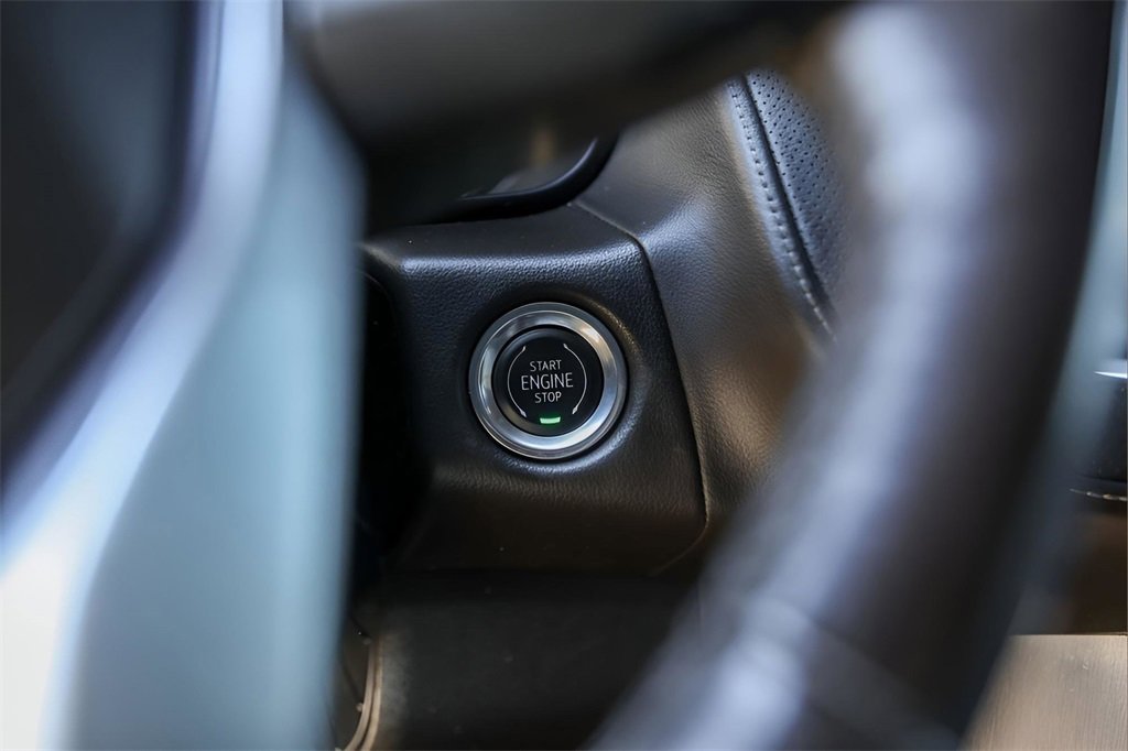 Used 2021 GMC Yukon SLT w/ SLT Luxury Plus Package image 19