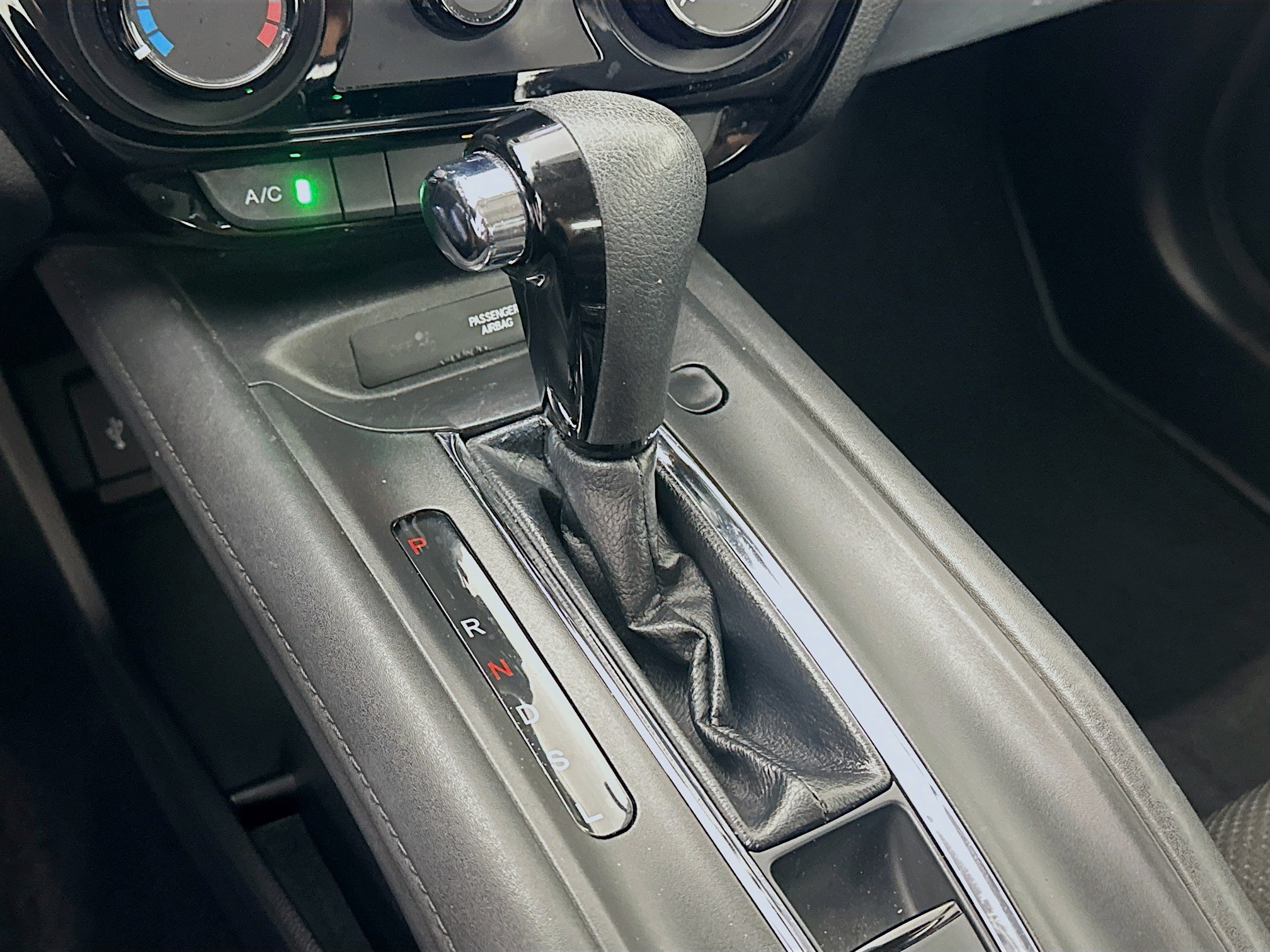 Used 2017 Honda HR-V LX image 23