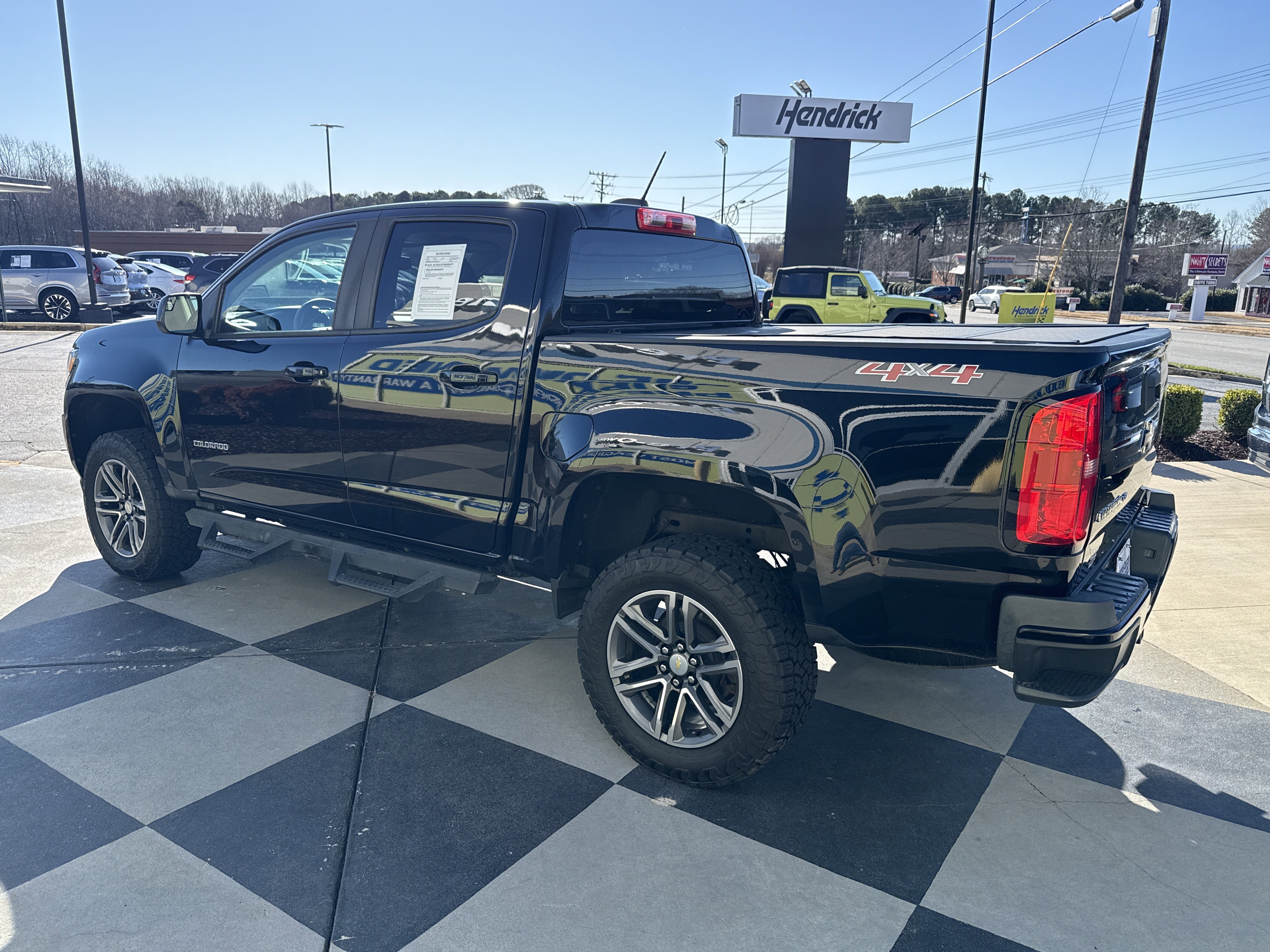 Used 2019 Chevrolet Colorado W/T w/ Custom Special Edition image 8
