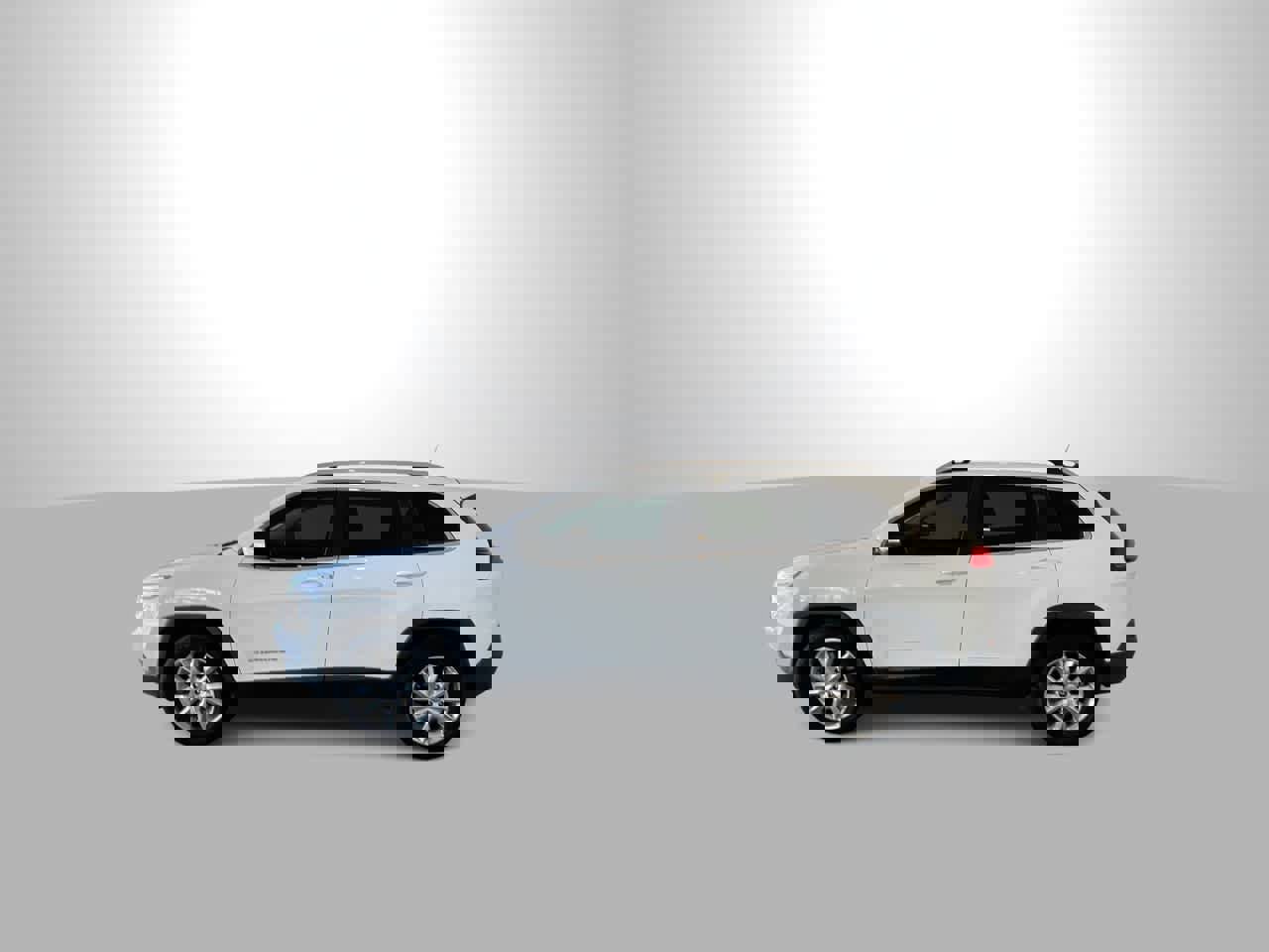 Used 2016 Jeep Cherokee Limited w/ Luxury Group image 5