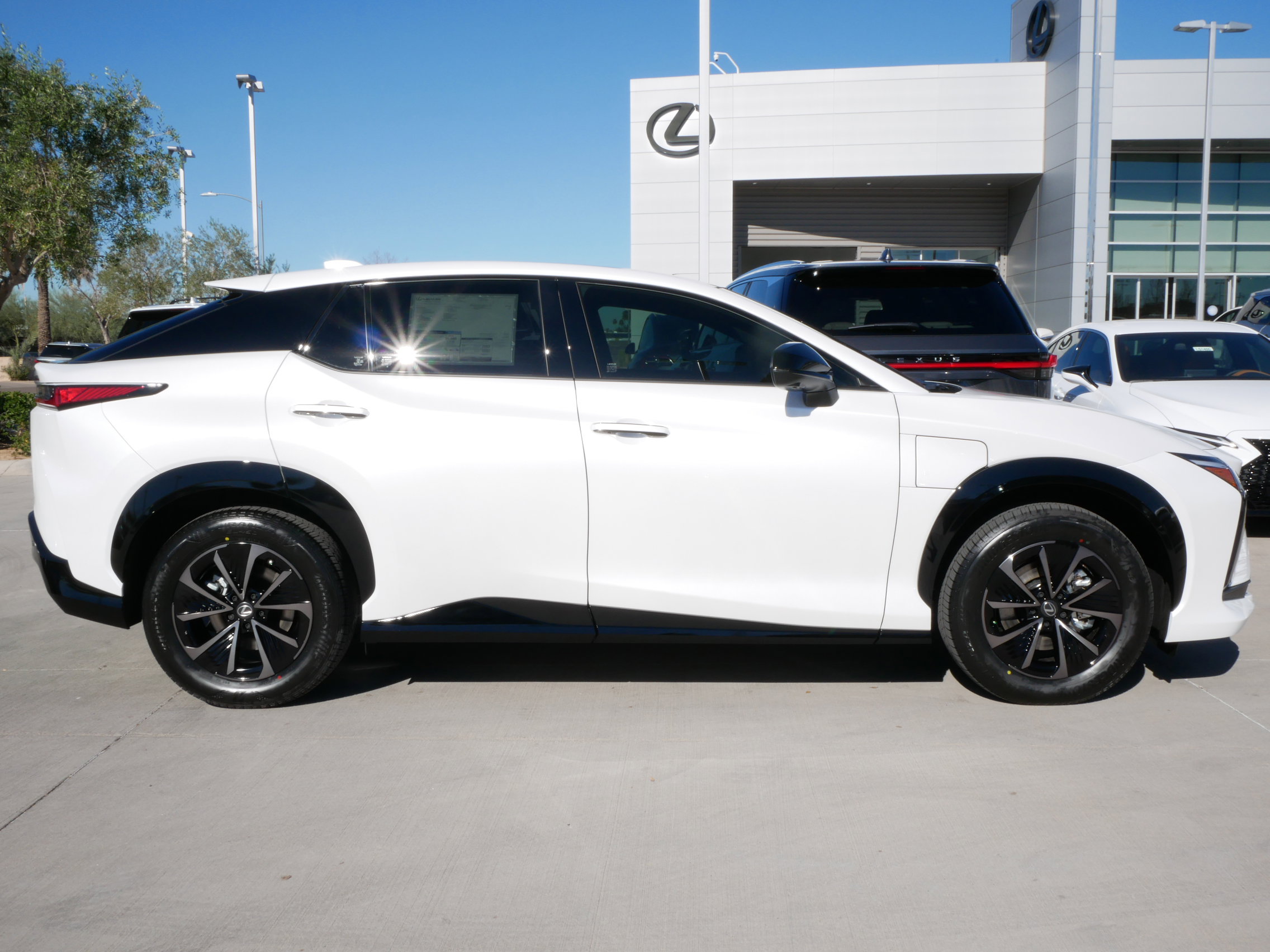 New 2026 Lexus RZ 350e 2WD image 9