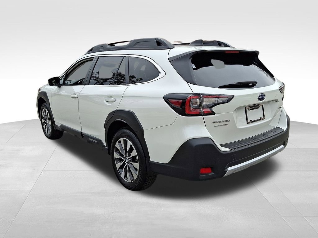 Used 2025 Subaru Outback Limited image 4