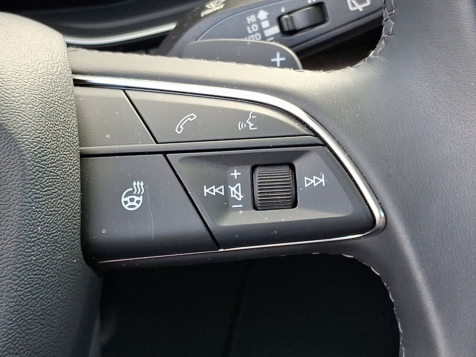 Certified 2025 Audi Q5 2.0T Premium image 23