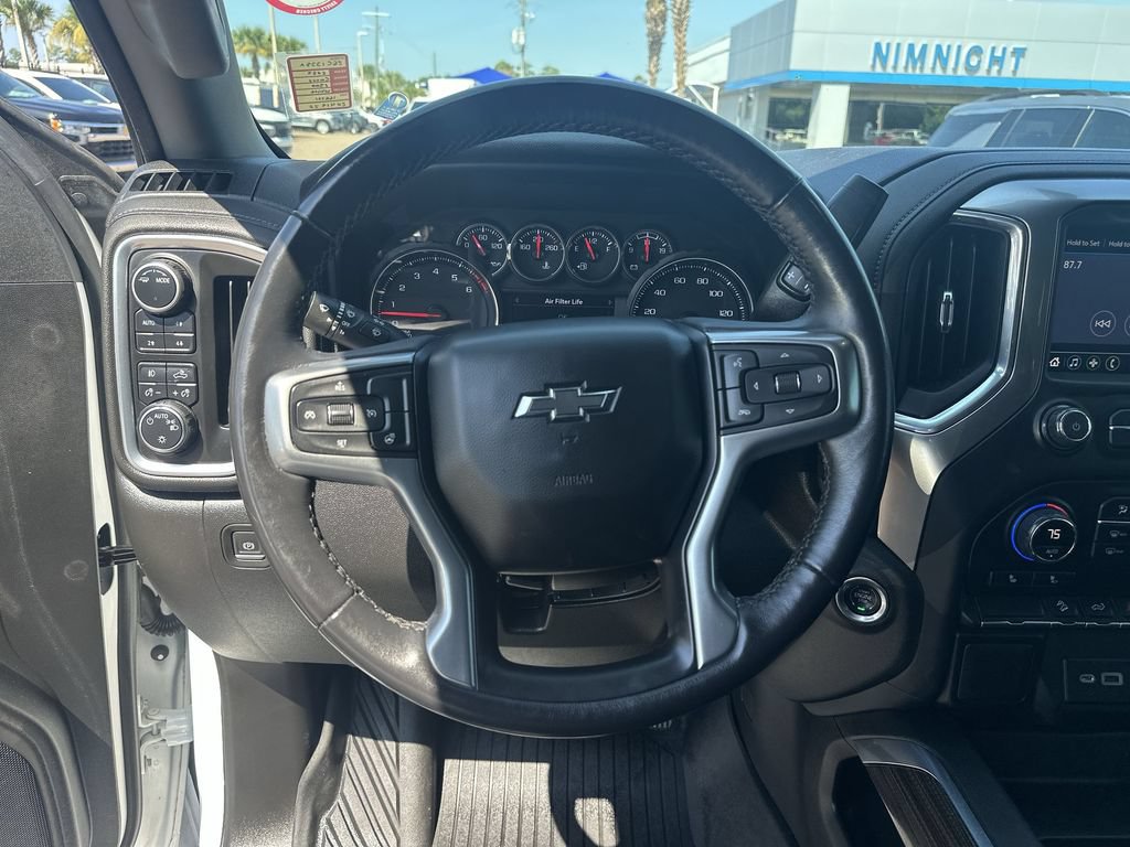Used 2022 Chevrolet Silverado 1500 LT Trail Boss w/ Bed Protection Package AWD/4WD image 21