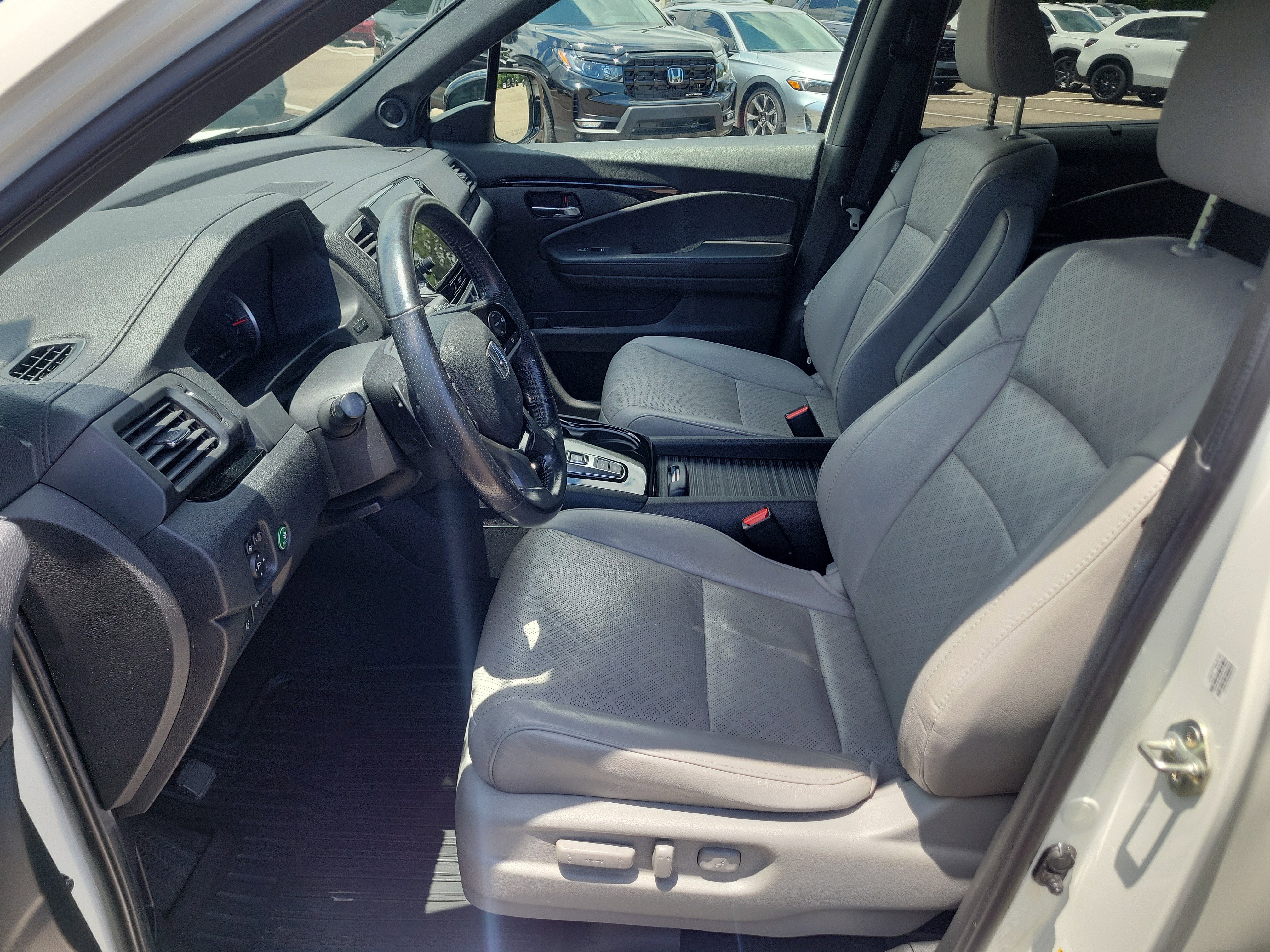 Used 2019 Honda Passport Elite image 25