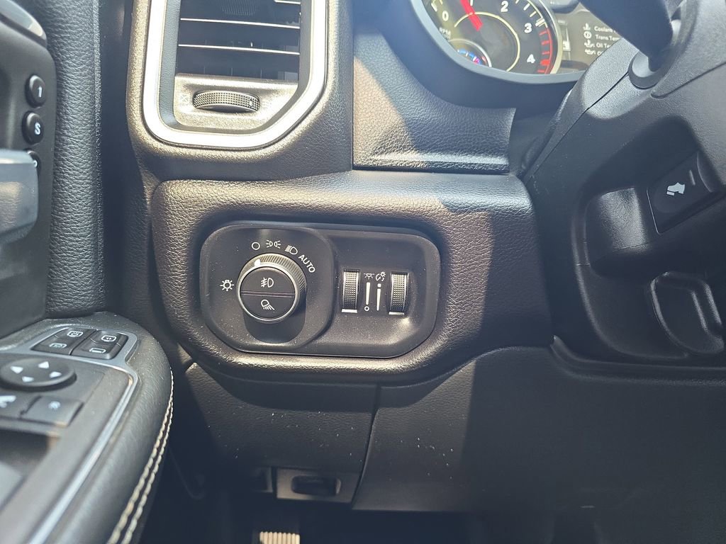 Used 2024 RAM 2500 Laramie w/ Safety Group AWD/4WD image 26