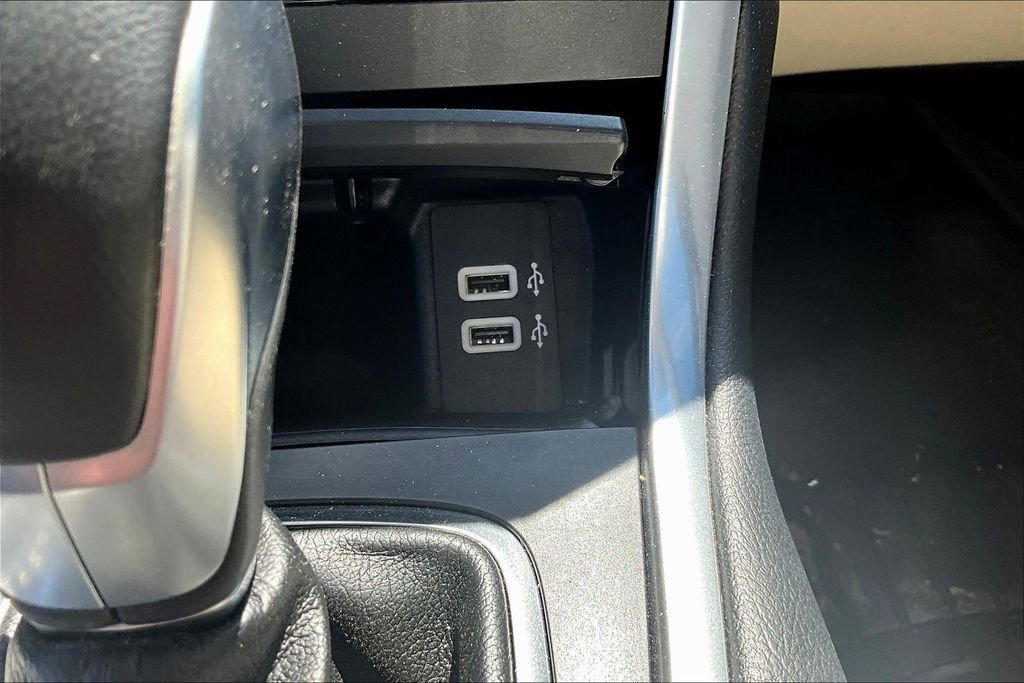 Used 2018 Ford Edge Titanium w/ Equipment Group 301A image 18